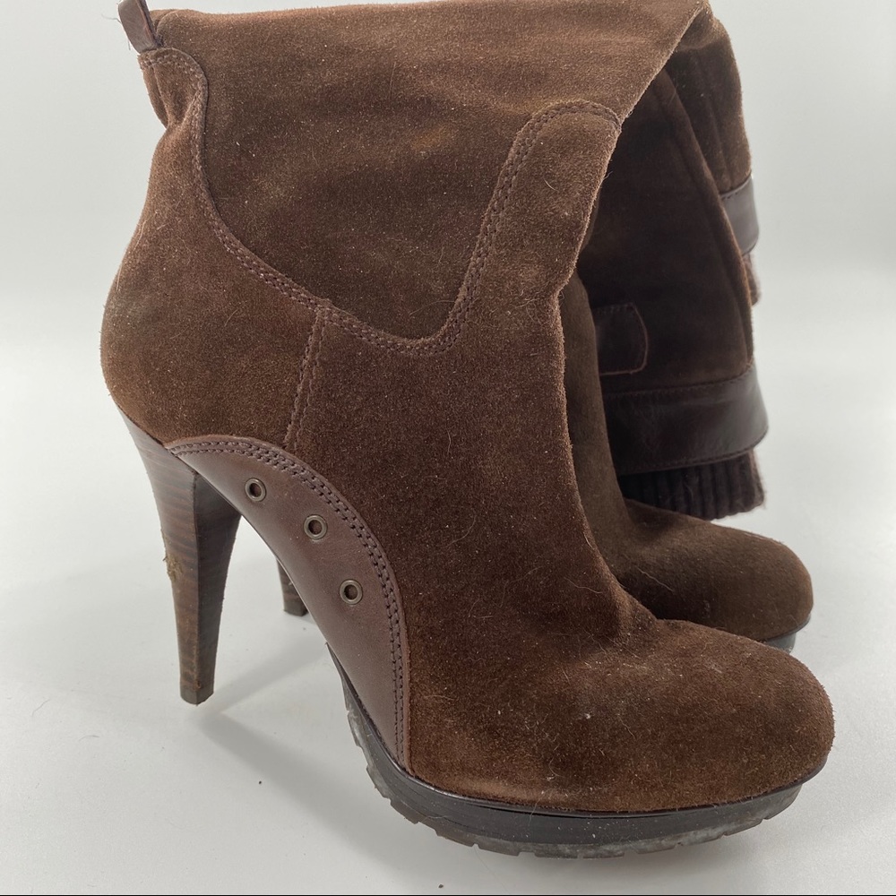 4/$50 Guess dark brown suede size 10 boot